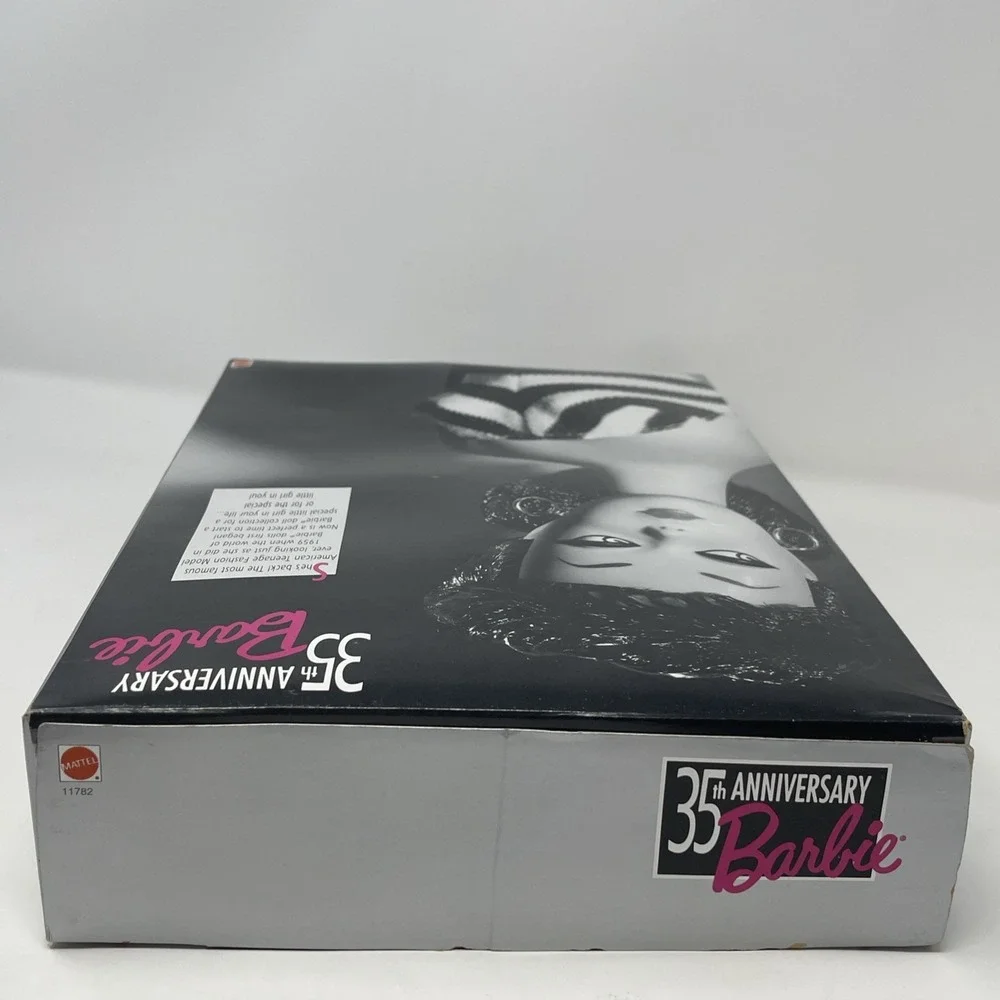 VTG 35th Anniversary 1959 Brunette Barbie Doll & Package Reproduction 93' Mattel